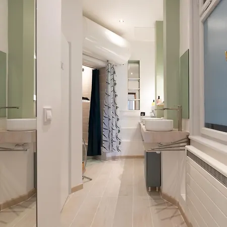Mondon 3 Arcades 3 Bedrooms 2 Showers Up To 8 G *