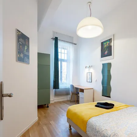 Mondon 3 Arcades 3 Bedrooms 2 Showers Up To 8 G Metz