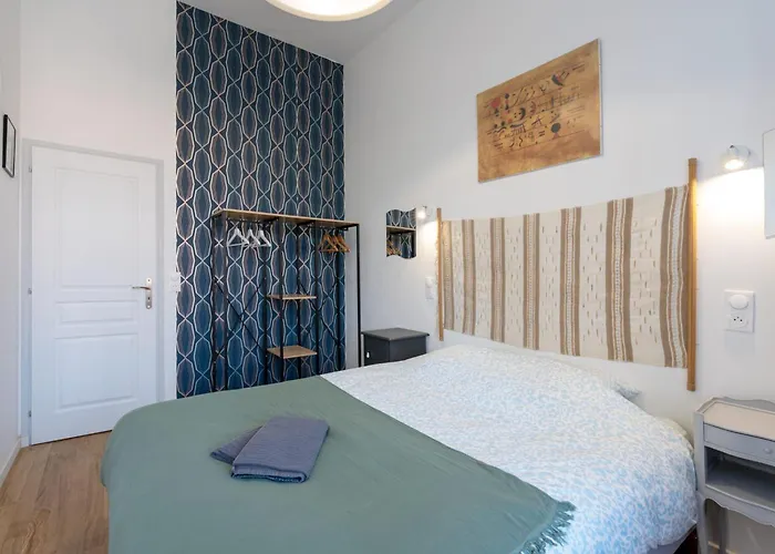 Mondon 3 Arcades 3 2 Showers *